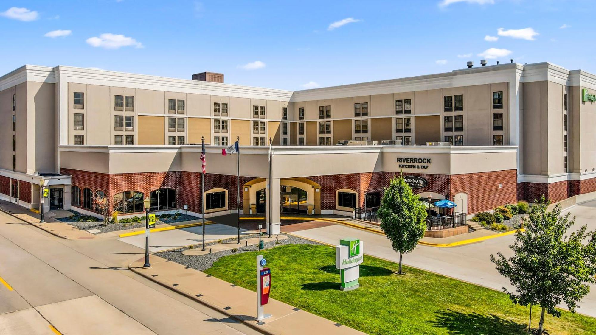 Holiday Inn Dubuque/Galena, an IHG Hotel Exterior foto
