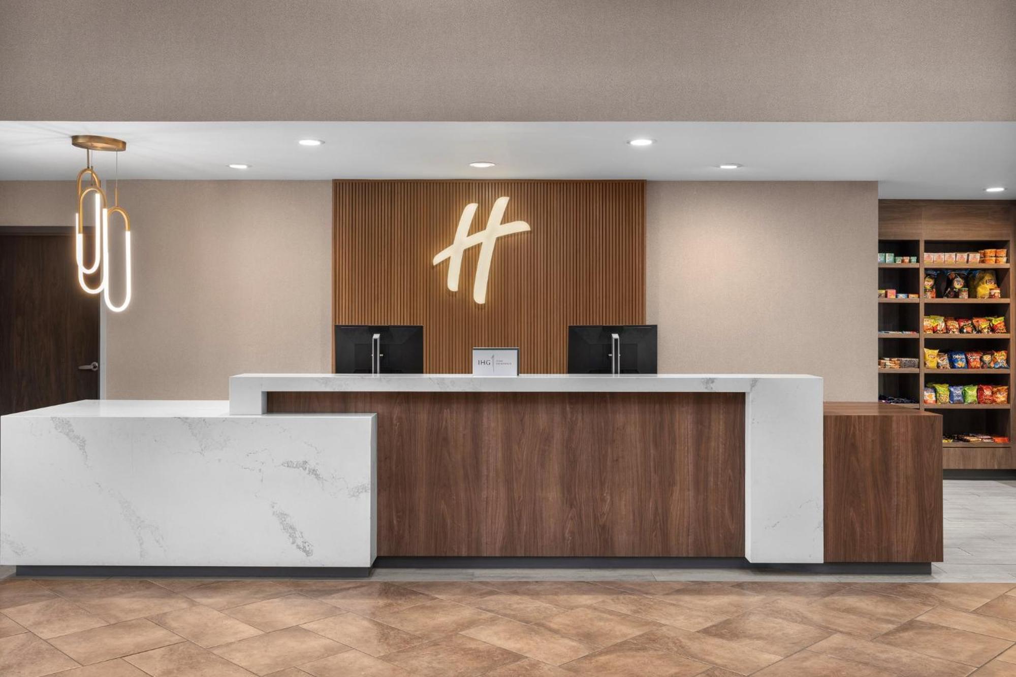 Holiday Inn Dubuque/Galena, an IHG Hotel Exterior foto