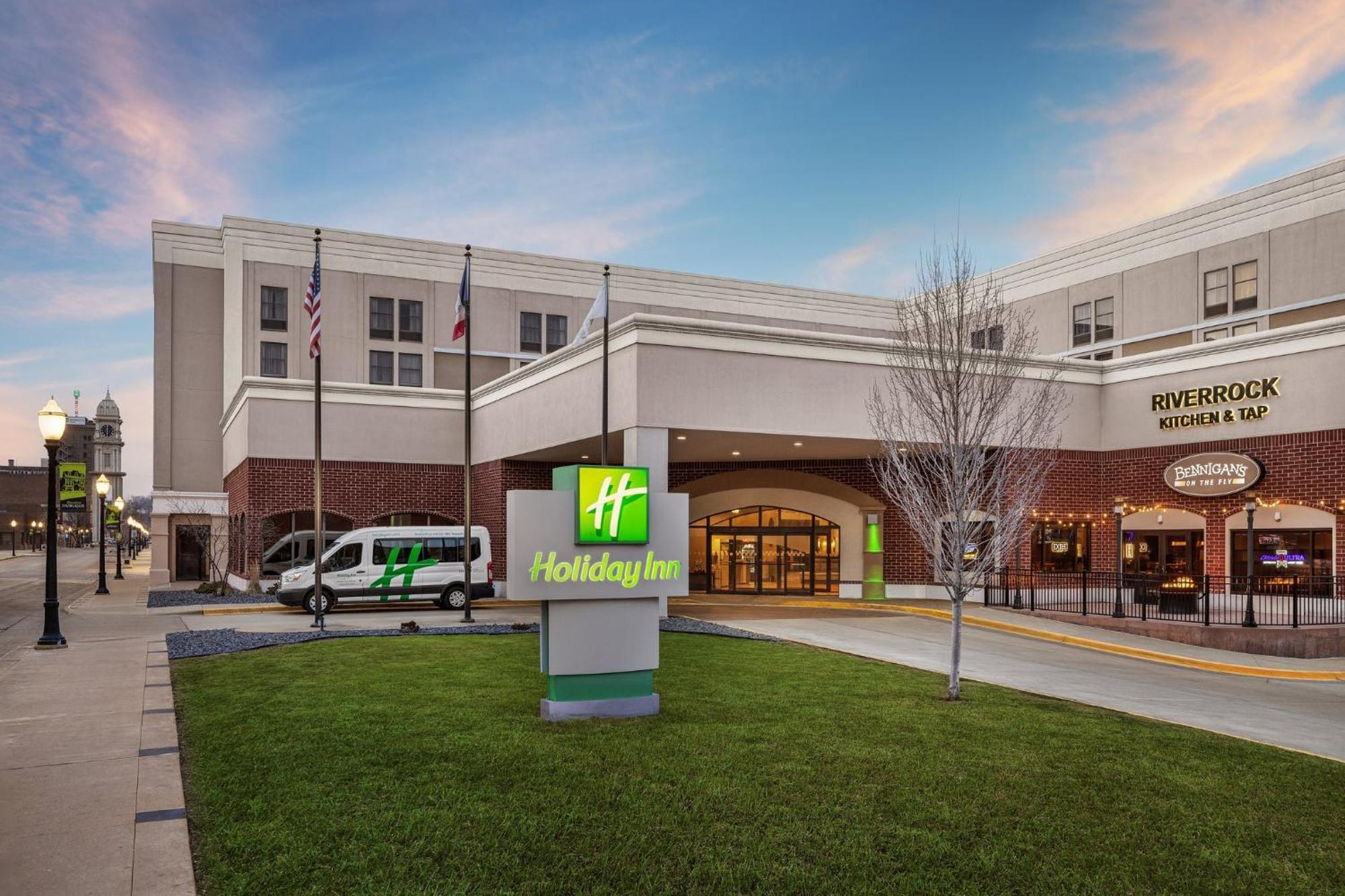 Holiday Inn Dubuque/Galena, an IHG Hotel Exterior foto